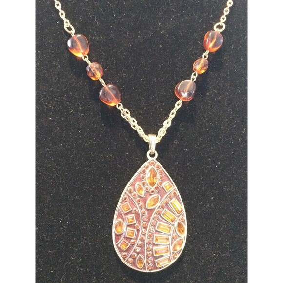 Kenneth Cole Enameled Pendant Necklace on Chain With Amber Colors Signed KC 20” - Picture 5 of 5